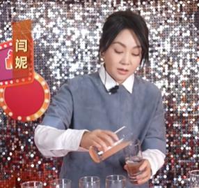 老澳门最新开奖结果今天和闫妮送外卖被偶遇与闫妮的视频